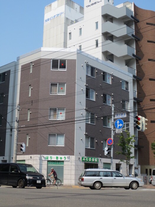 物件外観写真2　(外観写真)