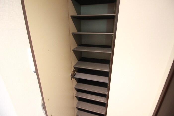 物件内観写真17　(靴箱)