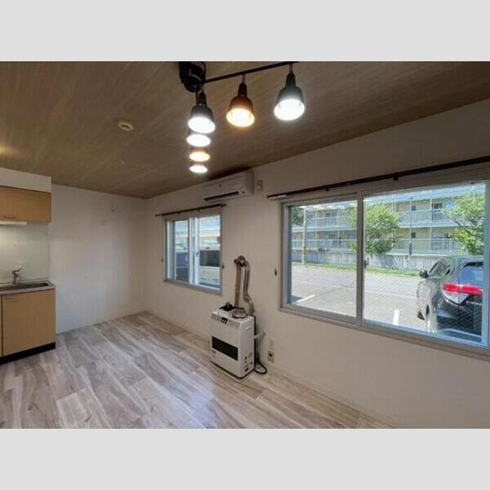 物件内観写真3　(居室)