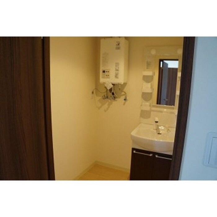 物件内観写真5　(洗面)