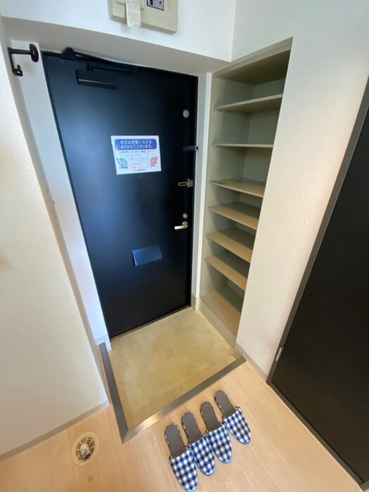 物件内観写真15　(玄関)