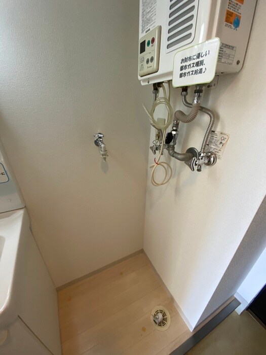 物件内観写真19　(洗濯機置場)