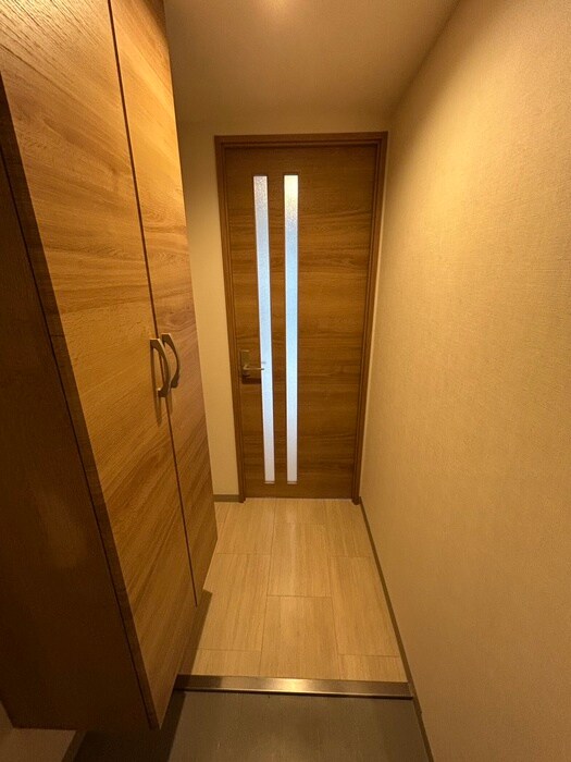 物件内観写真15　(玄関)