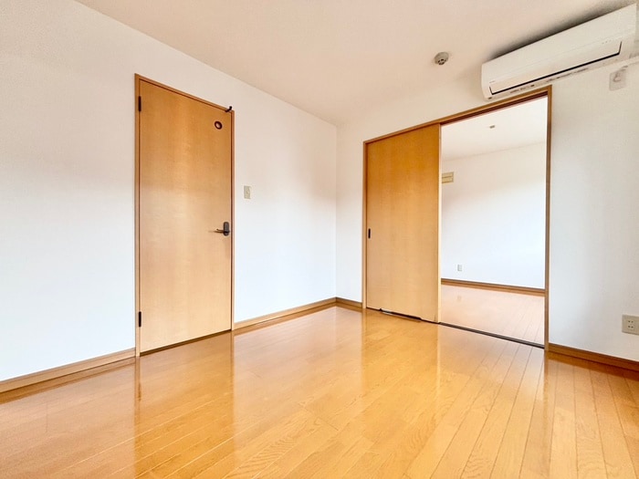 物件内観写真5　(居室)