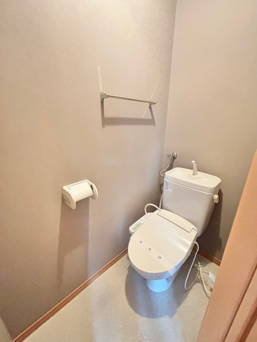 物件内観写真12　(トイレ)