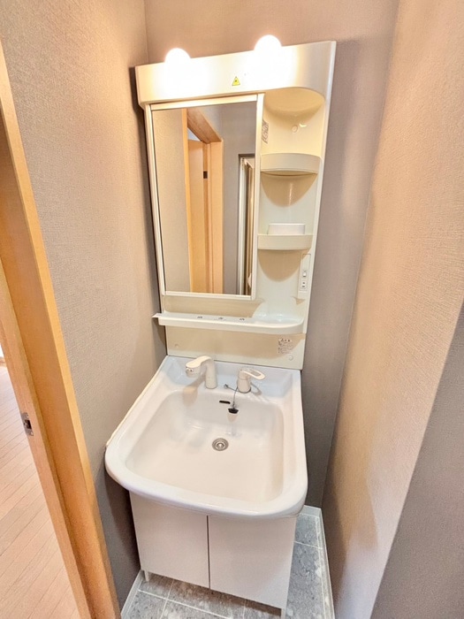 物件内観写真13　(洗面)