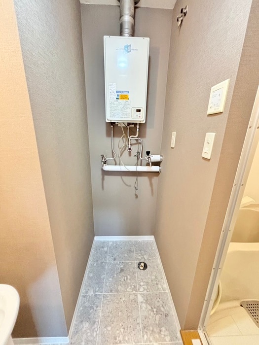 物件内観写真17　(洗濯機置場)