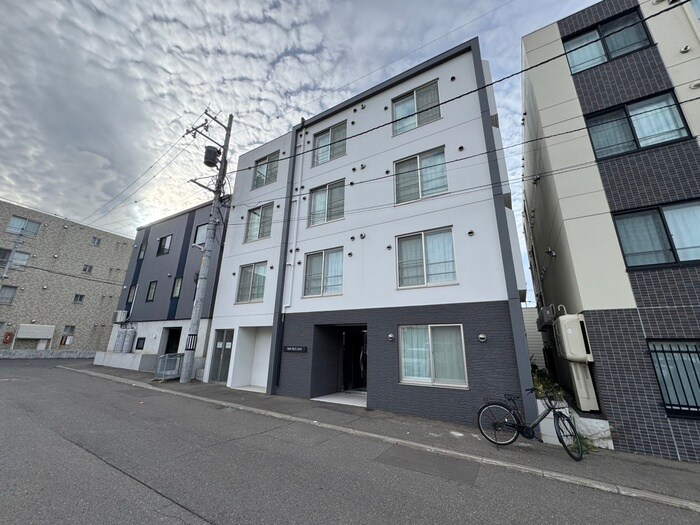 物件外観写真1　(外観写真)