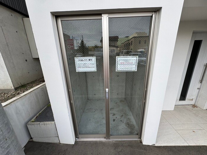 物件外観写真4　(建物設備)