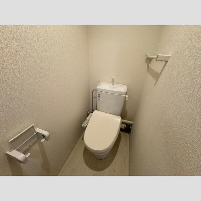 物件内観写真13　(トイレ)