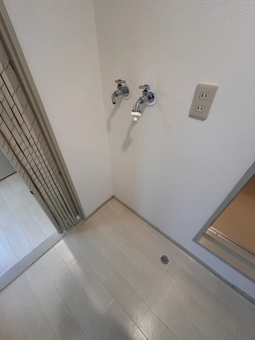 物件内観写真19　(洗濯機置場)