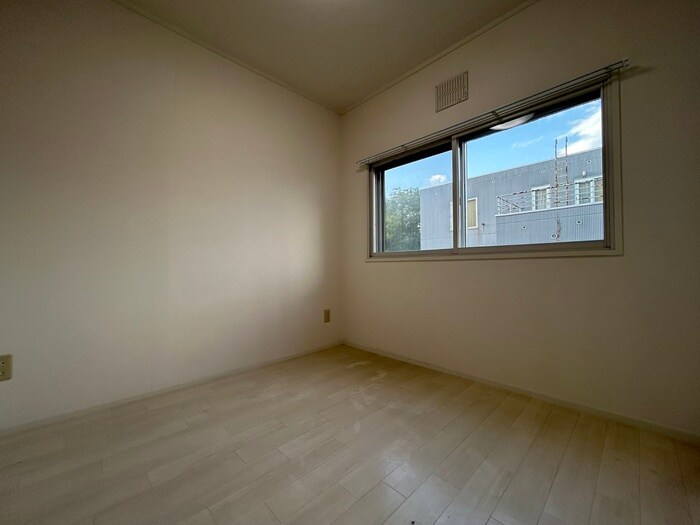 物件内観写真21　(居室)