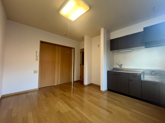 物件内観写真9　(居室)