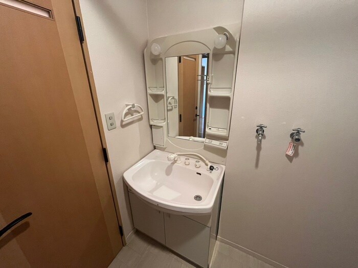 物件内観写真13　(洗面)