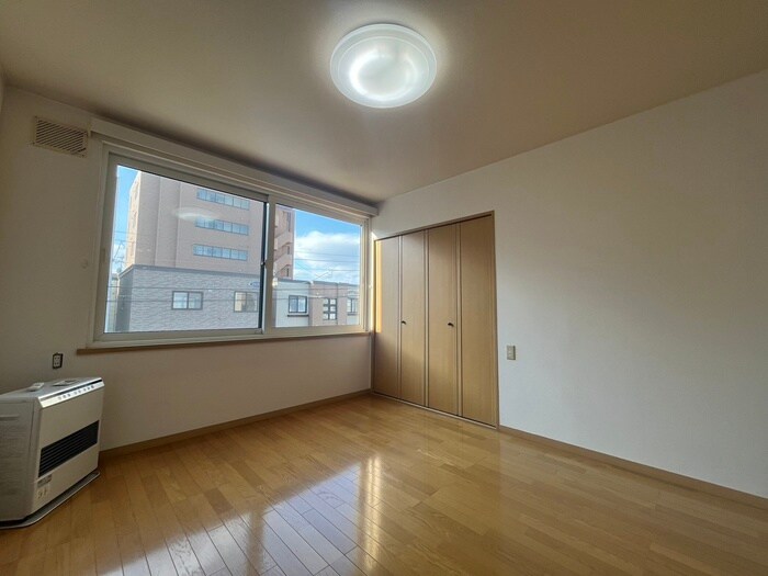 物件内観写真18　(居室)