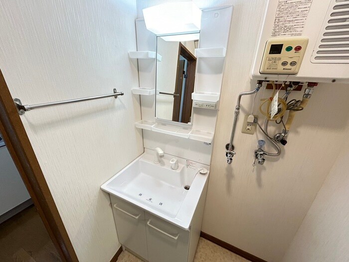 物件内観写真12　(洗面)