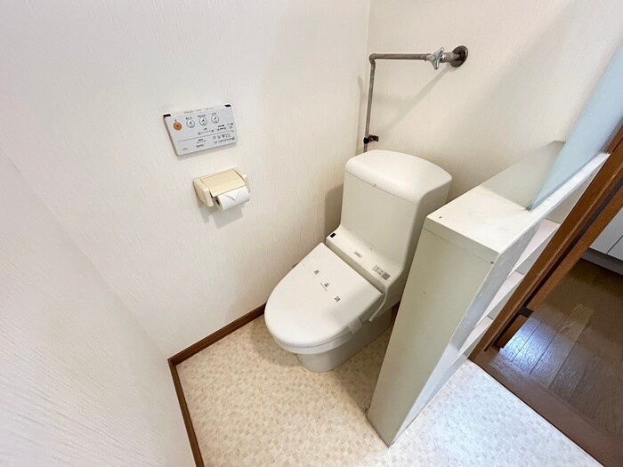 物件内観写真13　(トイレ)