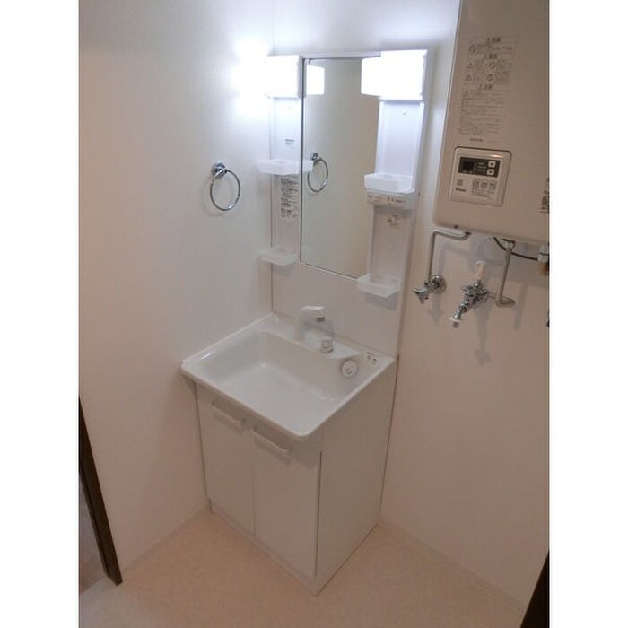 物件内観写真6　(洗面)