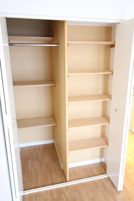 物件内観写真11　(収納)