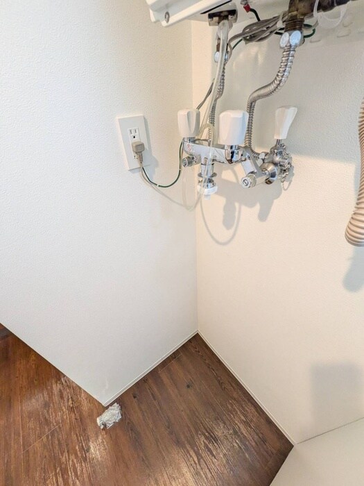 物件内観写真19　(洗濯機置場)