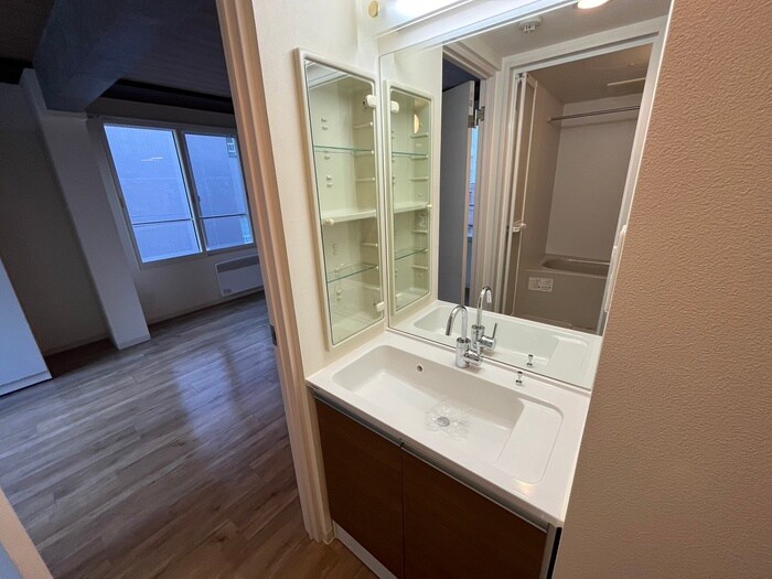 物件内観写真14　(洗面)