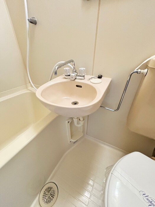 物件内観写真16　(洗面)