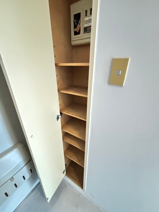 物件内観写真18　(靴箱)