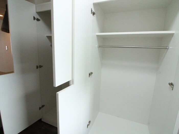 物件内観写真11　(収納)
