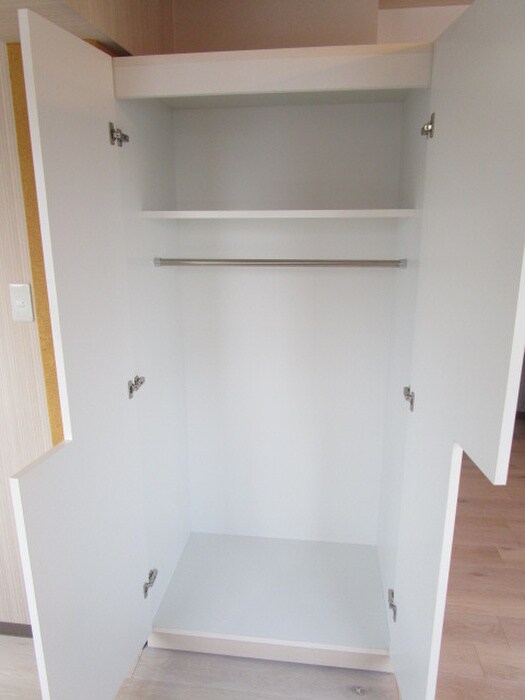 物件内観写真11　(収納)