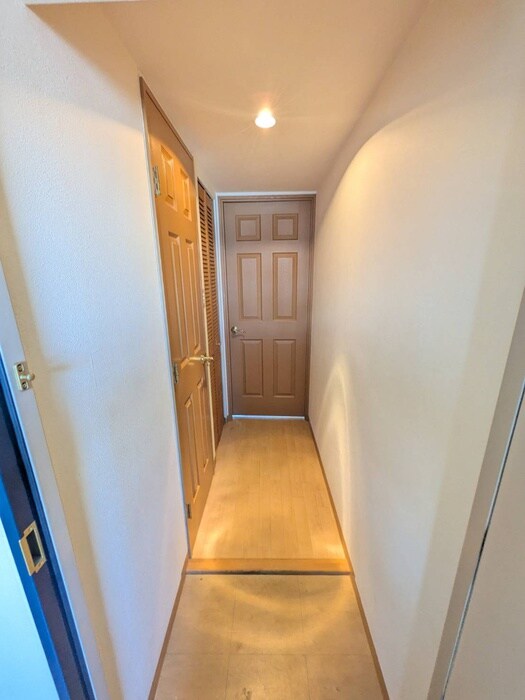 物件内観写真22　(玄関)