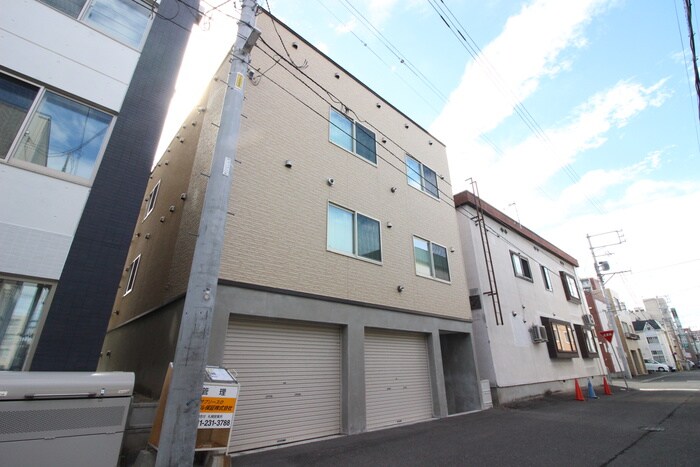 物件外観写真2　(外観写真)