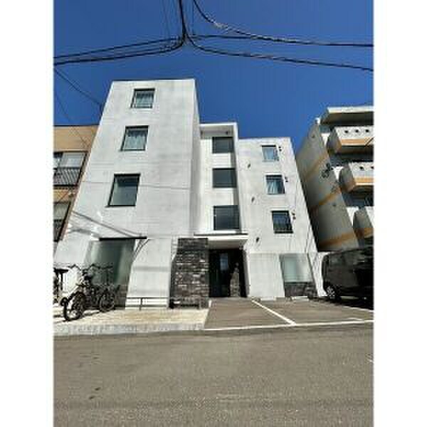 物件外観写真1　(外観写真)