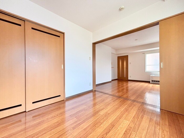 物件内観写真13　(居室)