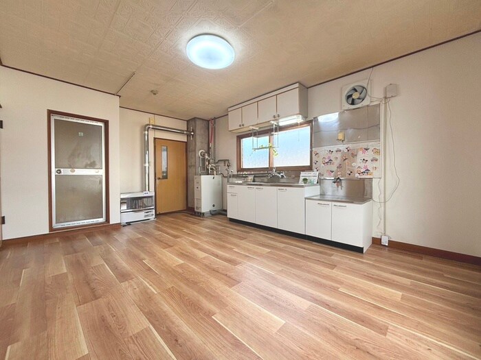 物件内観写真7　(居室)