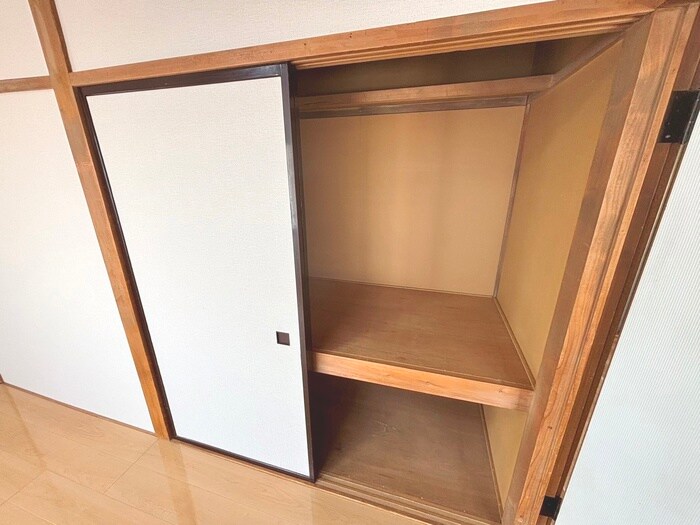 物件内観写真11　(収納)