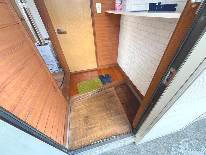 物件内観写真15　(玄関)