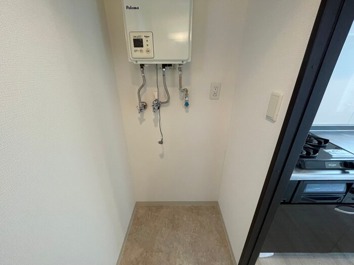 物件内観写真18　(洗濯機置場)