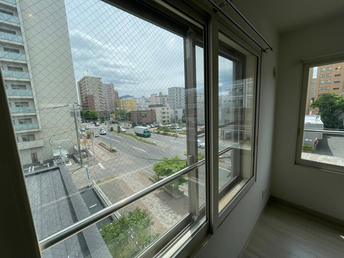 物件内観写真21　(室内からの展望)