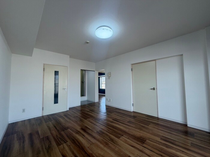 物件内観写真7　(居室)