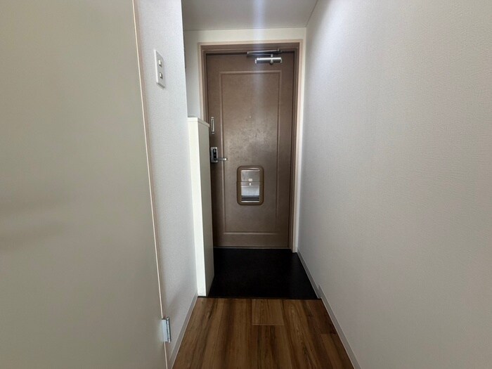 物件内観写真22　(玄関)