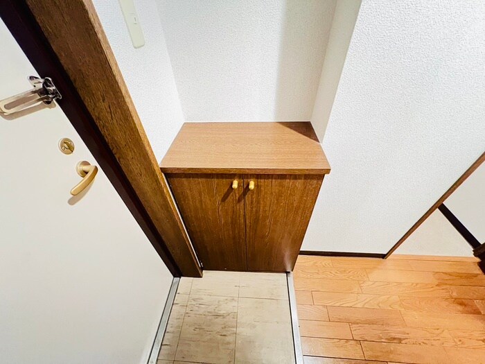 物件内観写真18　(靴箱)
