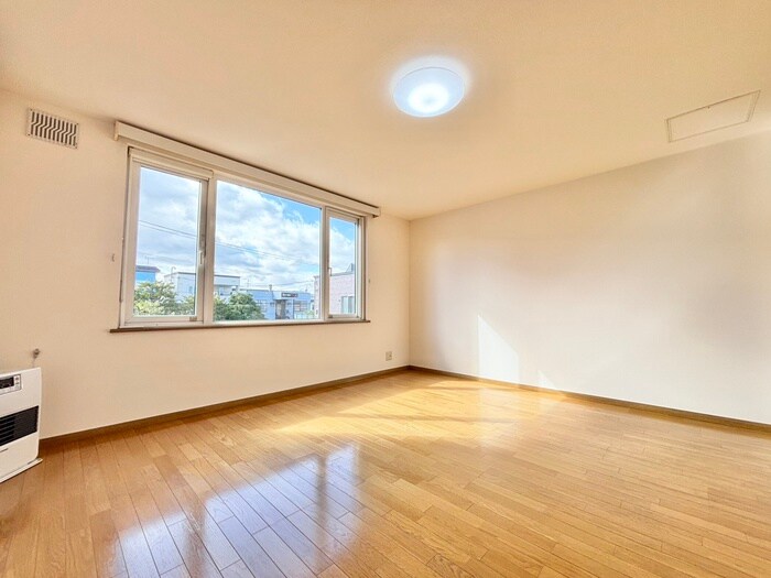 物件内観写真8　(居室)