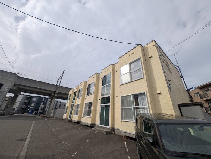 物件外観写真1　(外観写真)