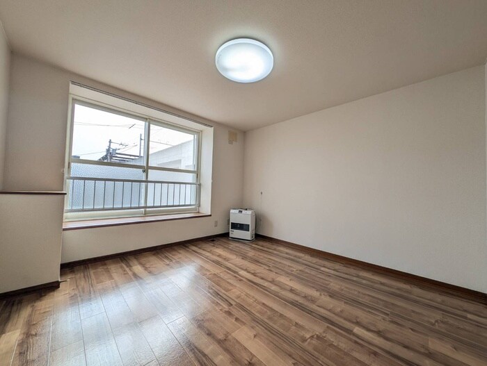 物件内観写真9　(居室)