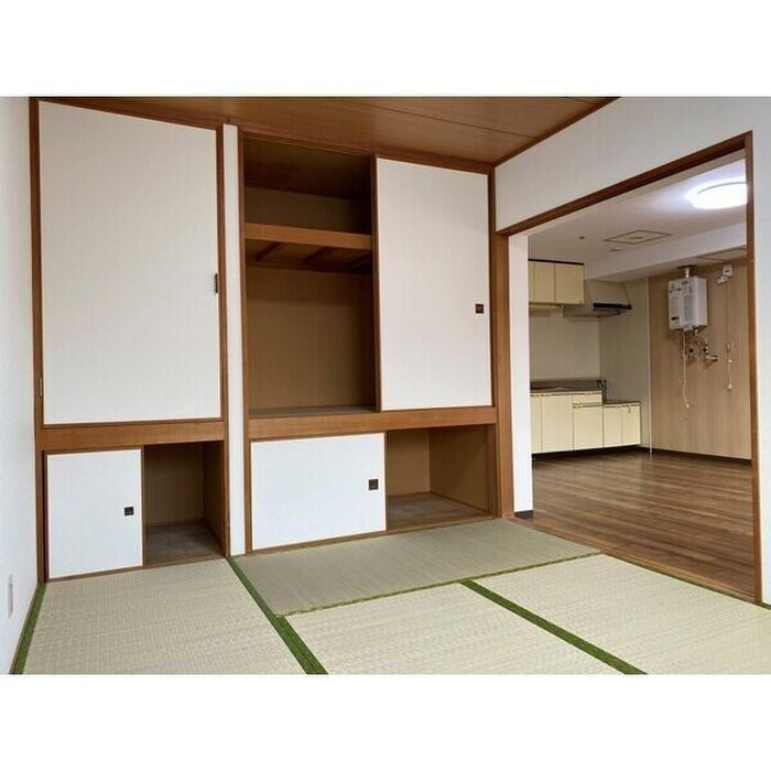 物件内観写真4　(居室)