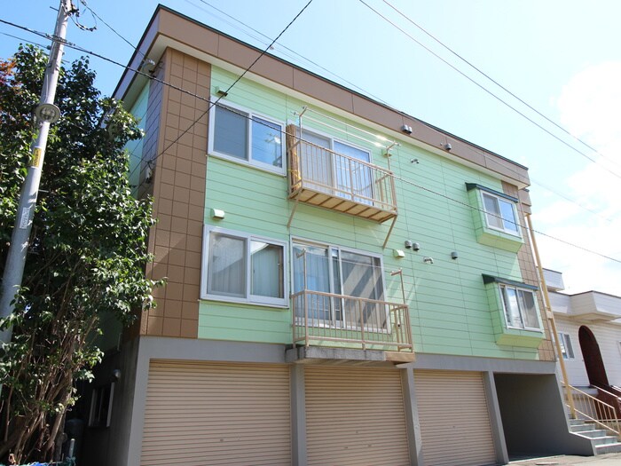 物件外観写真2　(外観写真)