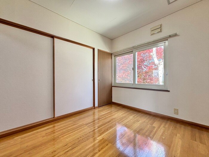 物件内観写真12　(居室)