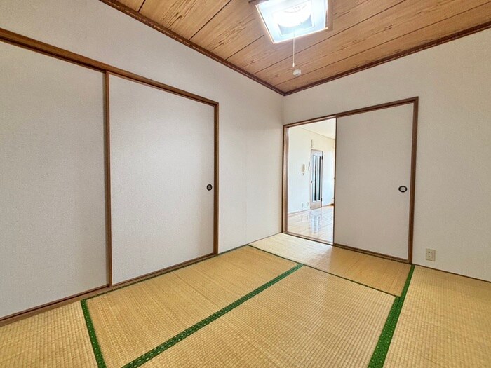 物件内観写真13　(居室)