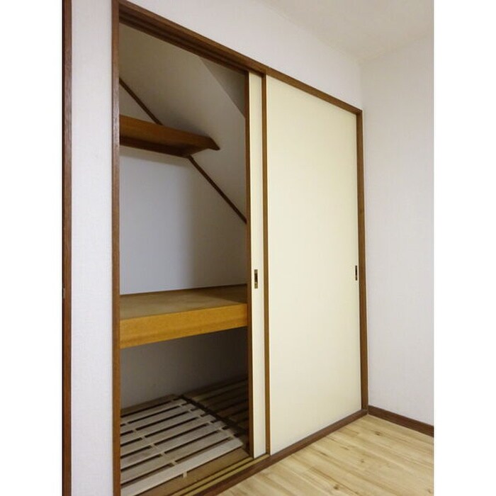 物件内観写真11　(収納)