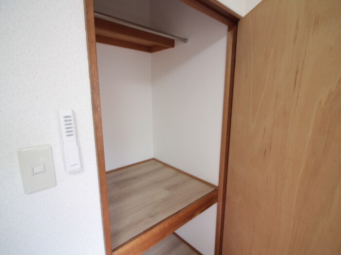 物件内観写真13　(収納)